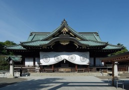 China quickly reacts to Japan PM's decision not to visit Yasukuni